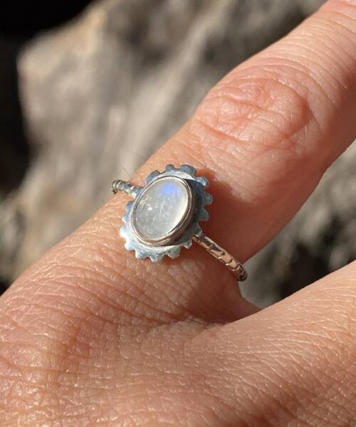 ANILLO ATHOR PLATA PIEDRA LUNA